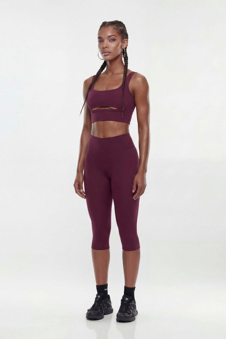 Velocity High-Rise Capri Leggings