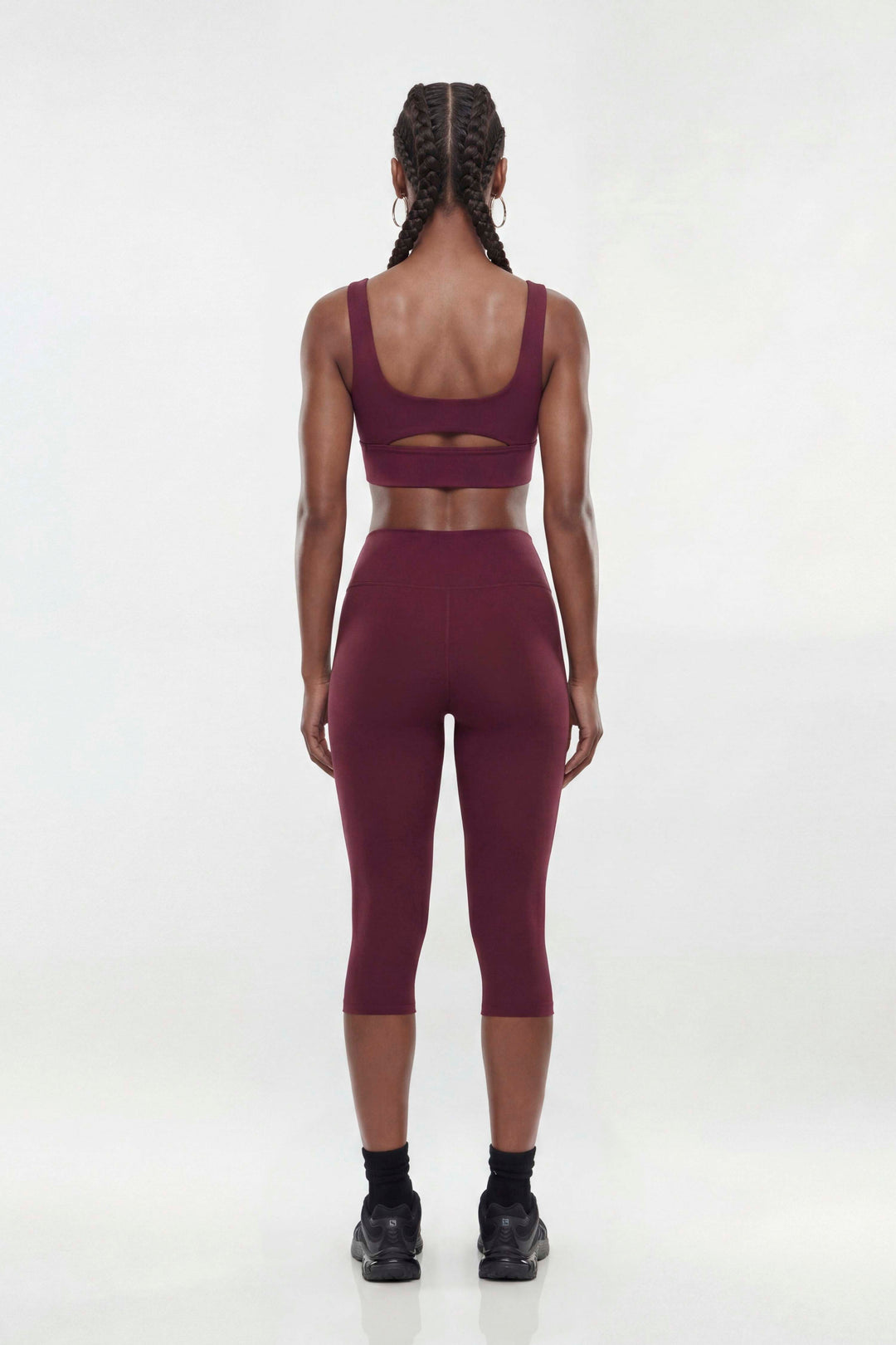 Velocity High-Rise Capri Leggings